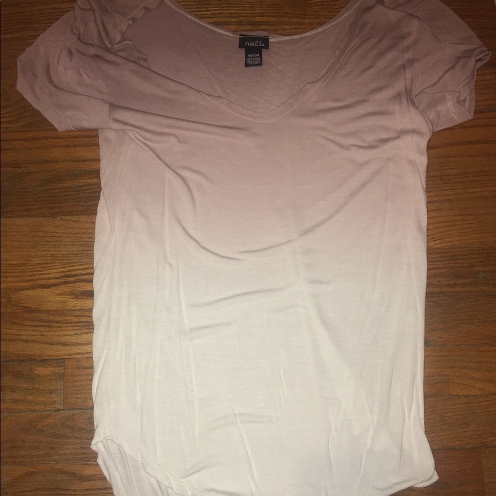 RUE 21 high low t shirt